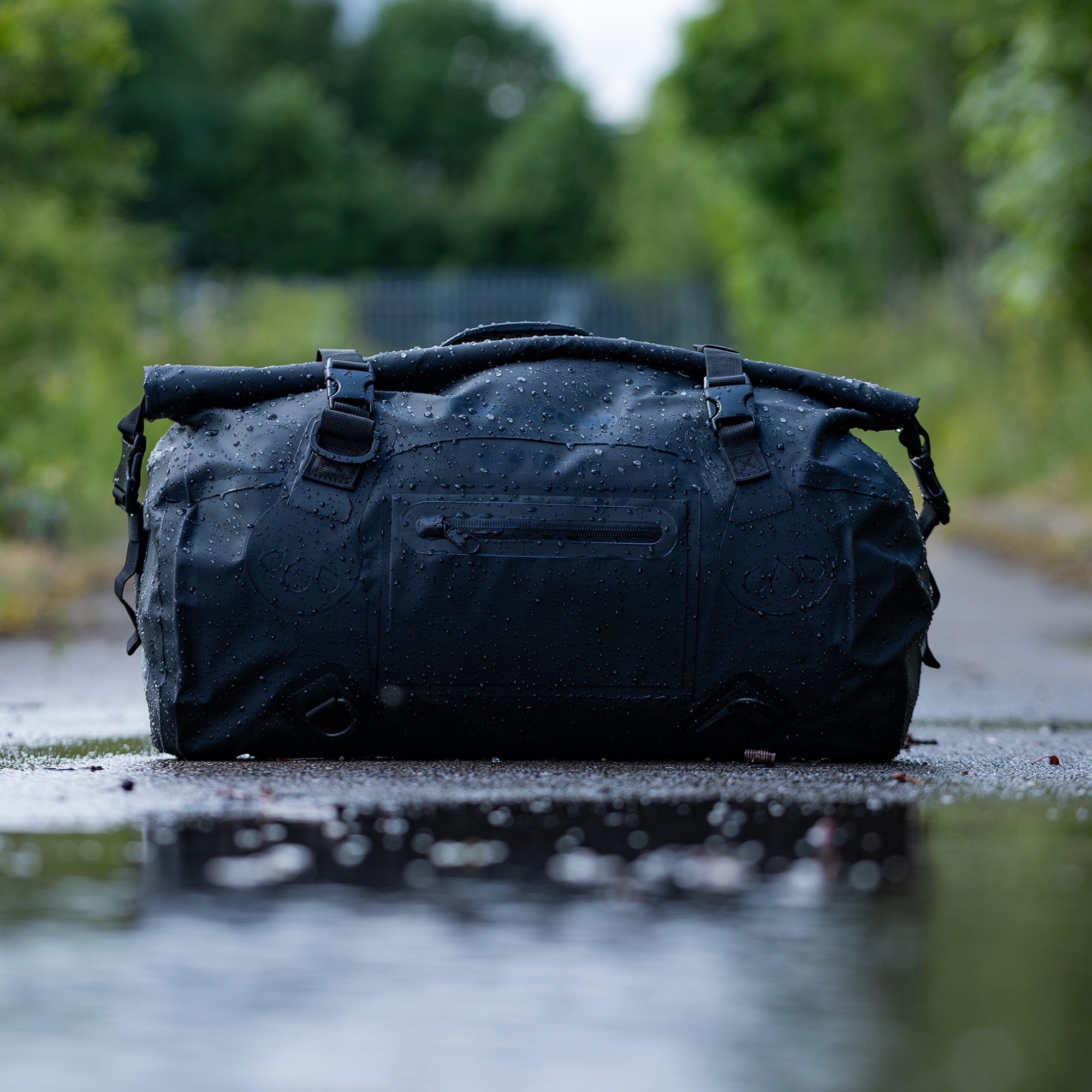 AQUA T-30 ROLL BAG BLACK