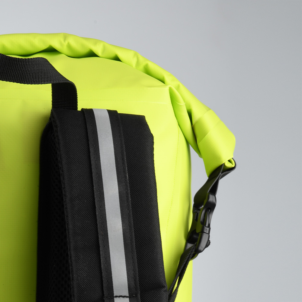Aqua V 12 Backpack Fluo