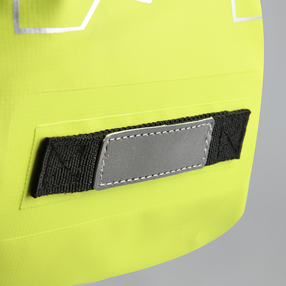 Aqua V 12 Backpack Fluo