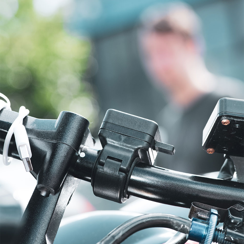 CLIQR Motorcycle Handlebar Mount