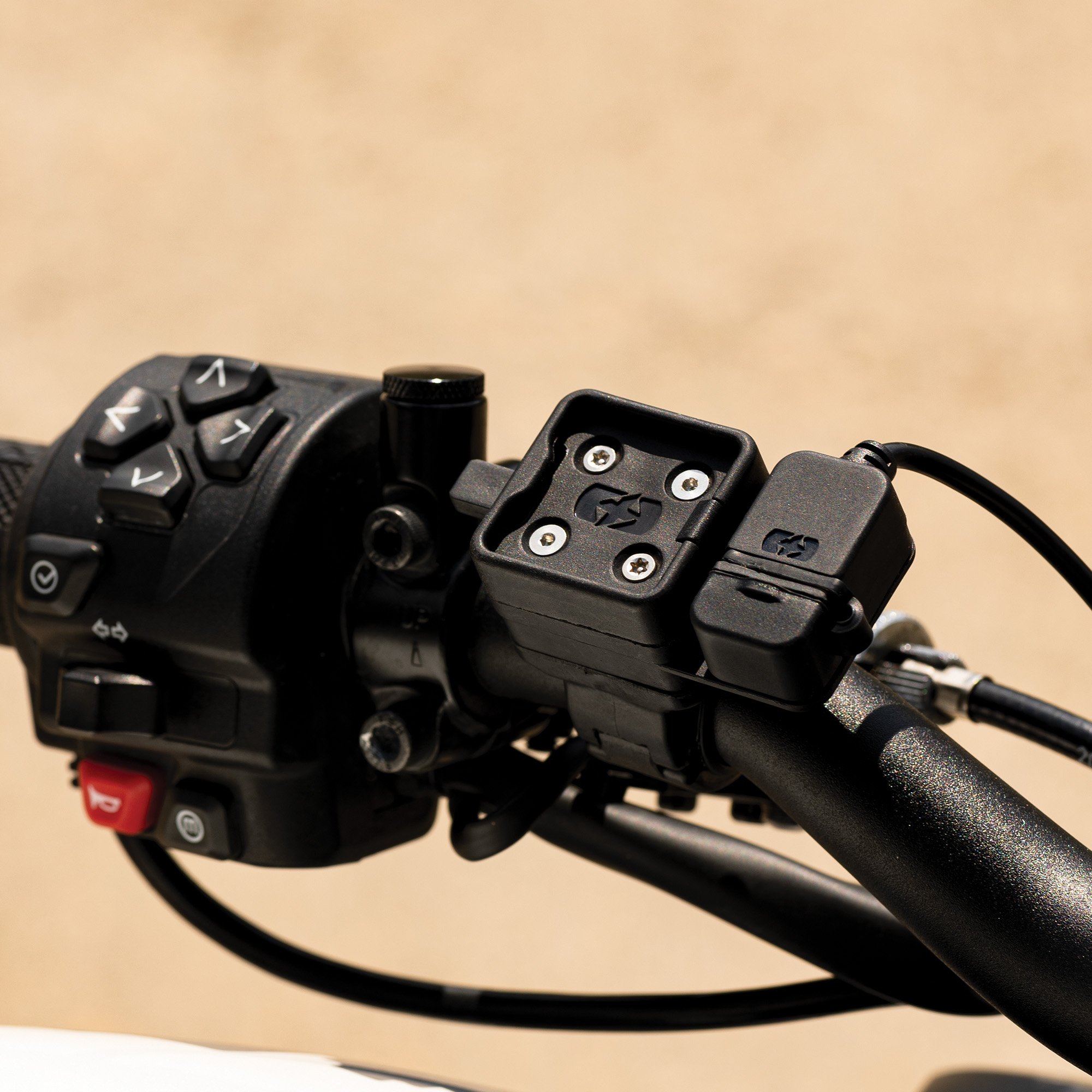 CLIQR USB Type C Handlebar Mount